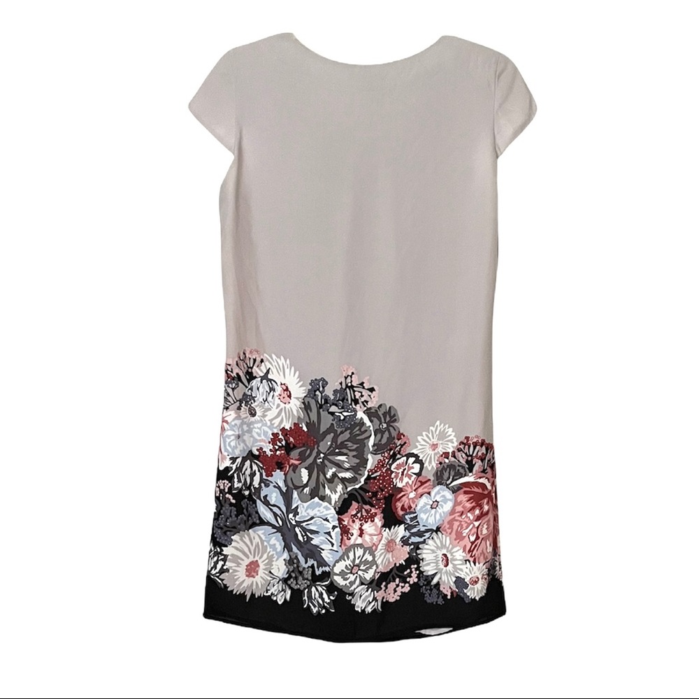 ⛔️ SOLD ⛔️ H&M Floral print Shift Dress cap sleeve size 8 - Picture 4 of 8